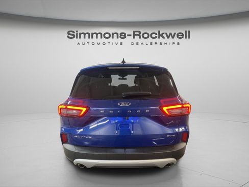 Used 2023 Ford Escape Active image 6