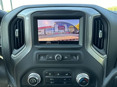 Used 2024 GMC Sierra 2500 Pro w/ Convenience Package image 17