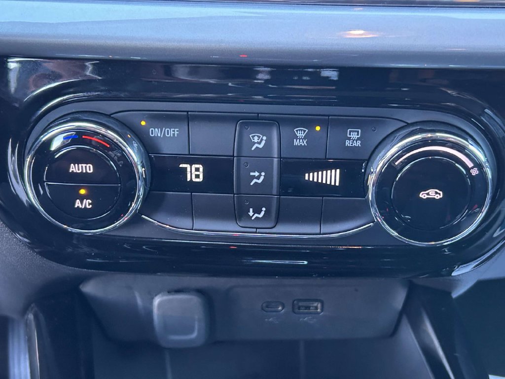 Used 2026 Chevrolet Trax LT FWD image 20