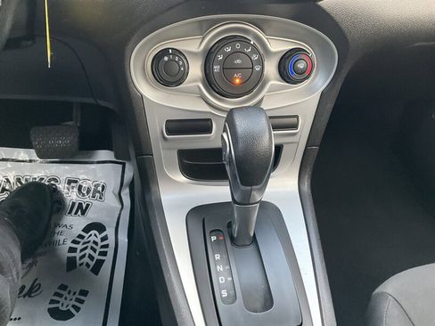 Used 2019 Ford Fiesta SE image 18