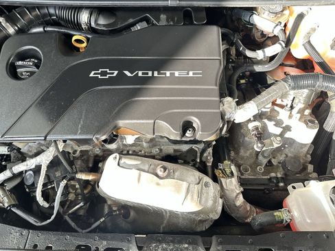 Used 2017 Chevrolet Volt LT image 32