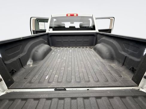 Used 2022 RAM 1500 Tradesman w/ Chrome Appearance Group image 19