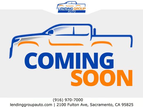 Used 2017 Nissan Quest SV image 1