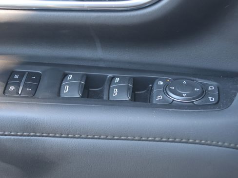 Used 2024 Chevrolet Tahoe High Country w/ Advanced Technology Package image 13