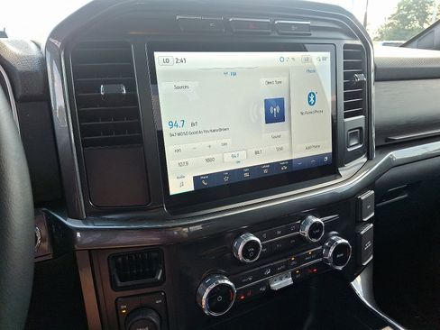 Certified 2022 Ford F150 XLT w/ Equipment Group 302A High image 23