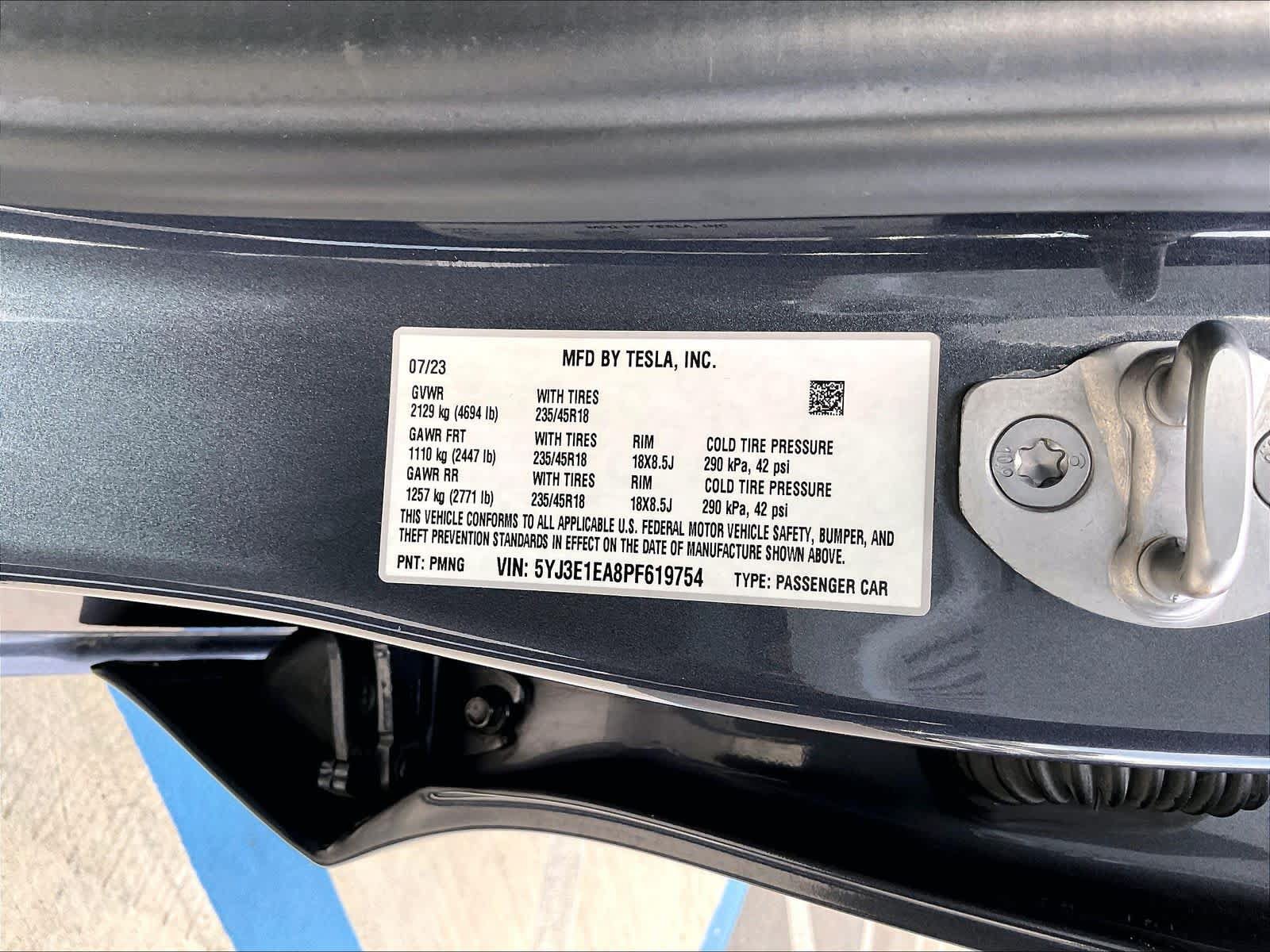 Used 2023 Tesla Model 3 Standard Range RWD image 33