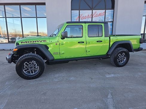 New 2026 Jeep Gladiator Mojave image 4
