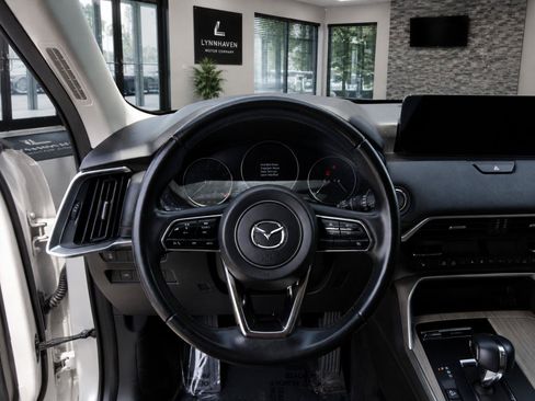 Used 2024 MAZDA CX-90 3.3 Turbo w/ Preferred Plus AWD/4WD image 9