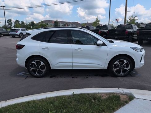 Certified 2024 Ford Escape ST-Line Select w/ Tech Pack #2 AWD/4WD image 6