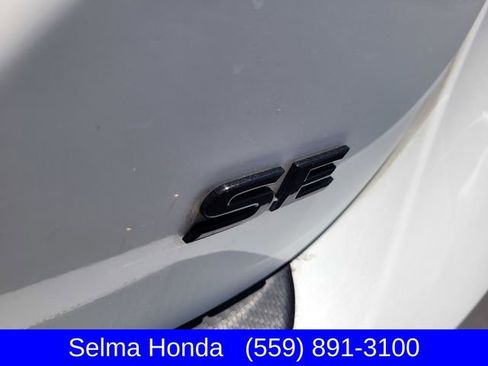 Used 2022 Toyota Camry SE w/ Carpet Mat Package (TMS) FWD image 24