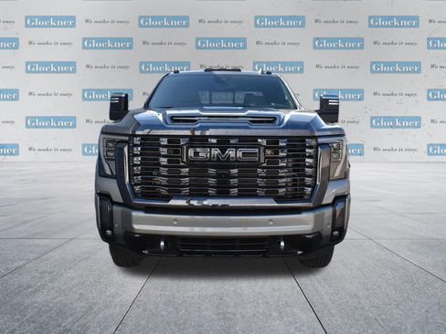 Used 2024 GMC Sierra 3500 Denali Ultimate AWD/4WD image 2