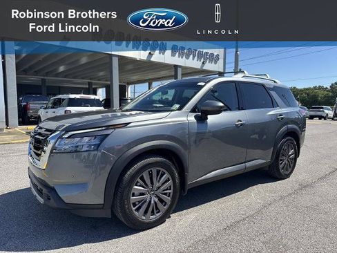 Used 2023 Nissan Pathfinder SL w/ SL Premium Package FWD image 1