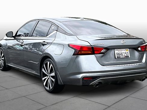 Used 2020 Nissan Altima 2.5 SR w/ Premium Package image 11