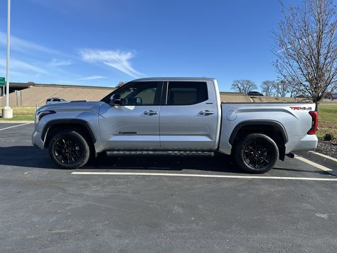 Used 2024 Toyota Tundra Limited image 7