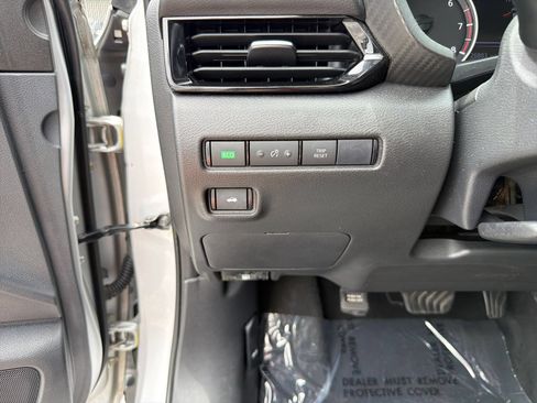 Certified 2021 Nissan Sentra SV FWD image 15