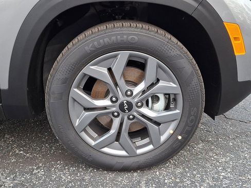 New 2026 Kia Seltos LX image 10