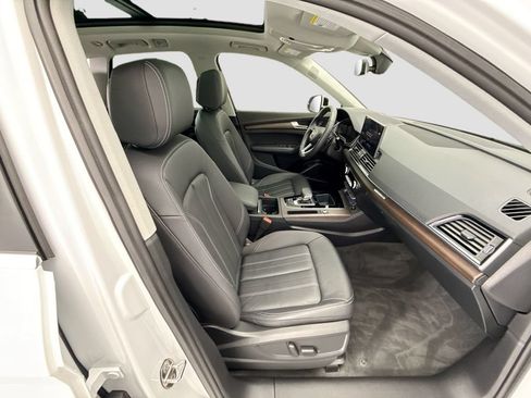 Certified 2021 Audi Q5 Premium Plus w/ Premium Plus Package AWD/4WD image 18