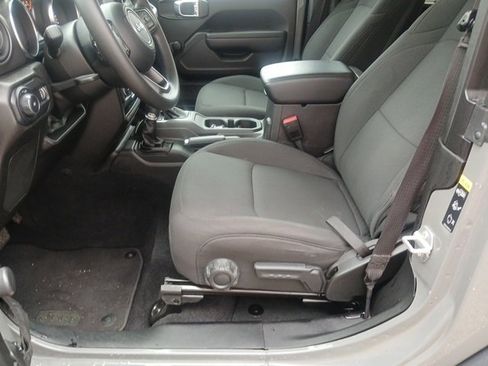 Used 2023 Jeep Wrangler Sport image 23