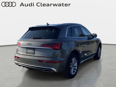 Used 2023 Audi Q5 2.0T Premium w/ Convenience Package AWD/4WD image 3