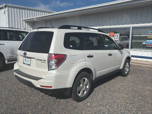 Used 2013 Subaru Forester 2.5X AWD/4WD image 4