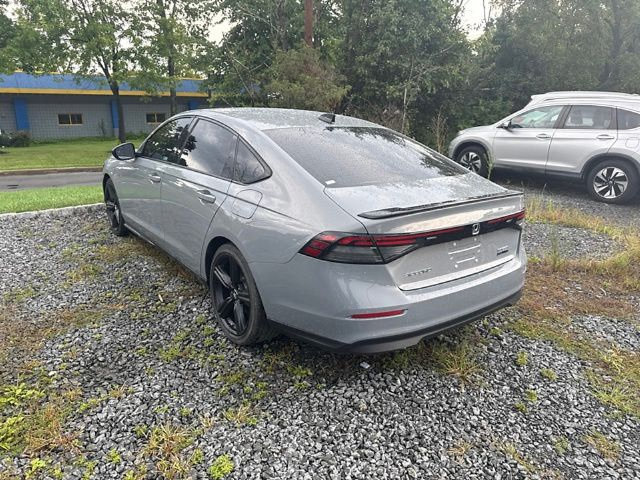 Used 2024 Honda Accord Sport image 4