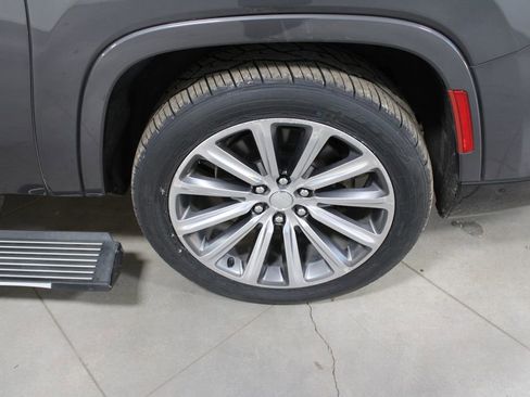 Used 2023 Jeep Grand Wagoneer L Series II image 58