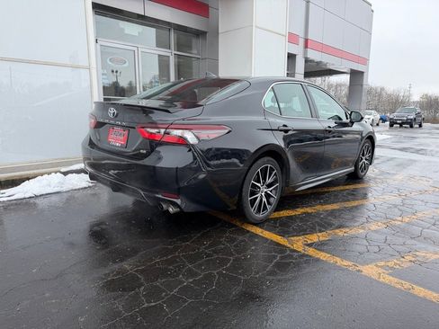 Certified 2023 Toyota Camry SE image 5