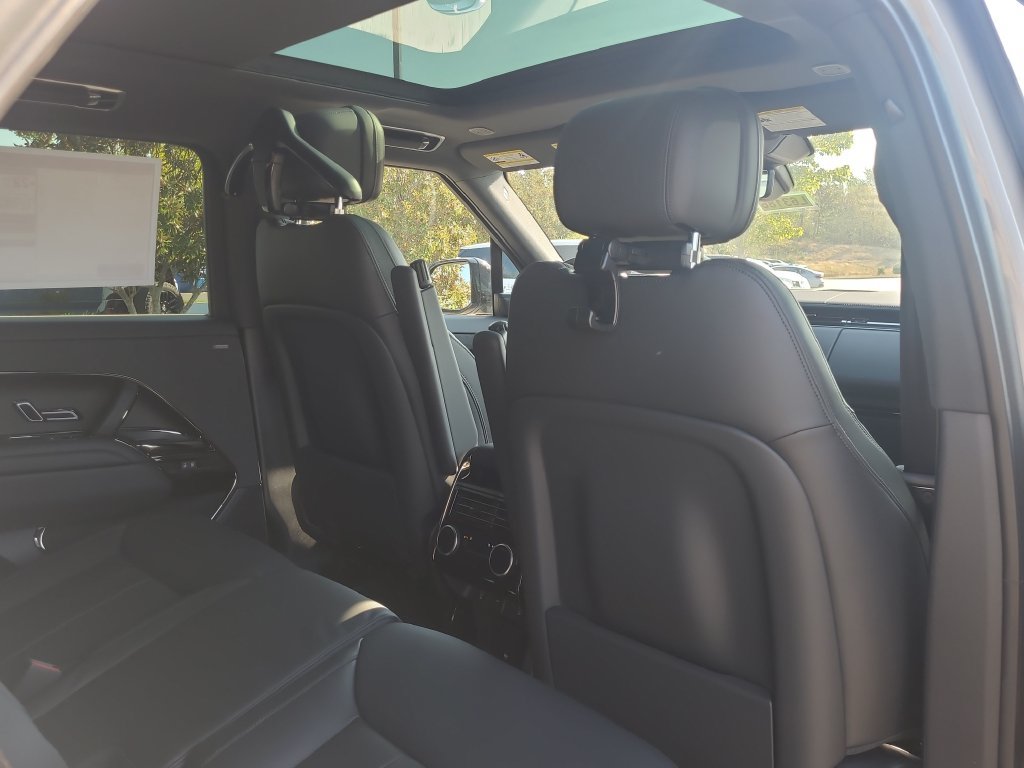 New 2027 Land Rover Range Rover Sport Dynamic SE AWD/4WD image 15