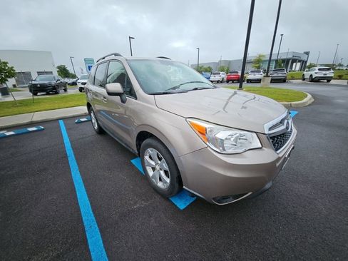 Used 2015 Subaru Forester 2.5i Premium w/ All-Weather Package AWD/4WD image 2
