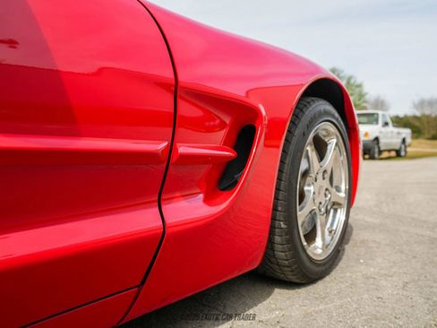 Used 2002 Chevrolet Corvette Coupe w/ Preferred Equipment Group2 image 58