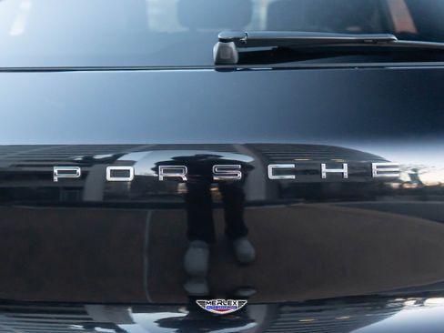 Used 2018 Porsche Macan Sport Edition image 45