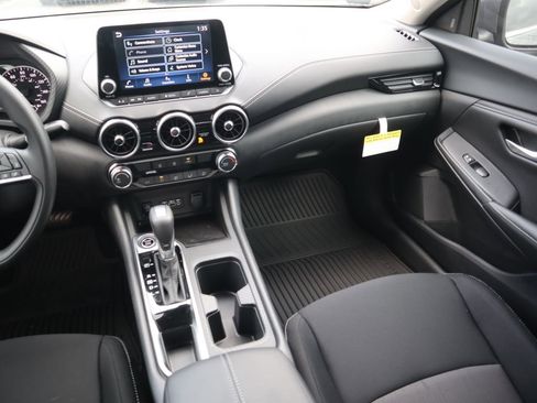 New 2025 Nissan Sentra SV w/ Trunk Package image 12