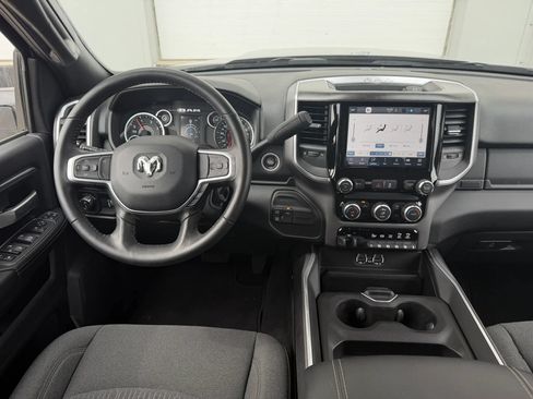 Used 2024 RAM 2500 Big Horn w/ Night Edition AWD/4WD image 17