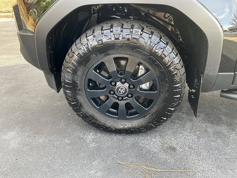 Certified 2024 Toyota Land Cruiser image 8