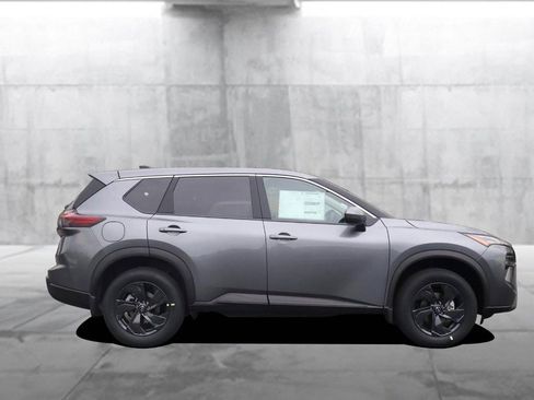 New 2026 Nissan Rogue SV w/ Cold Weather Package AWD/4WD image 5