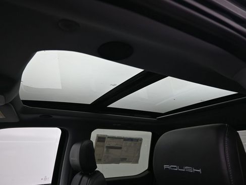 New 2026 Ford F250 Lariat w/ Black Appearance Package image 12