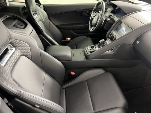 Used 2021 Jaguar F-TYPE R image 21