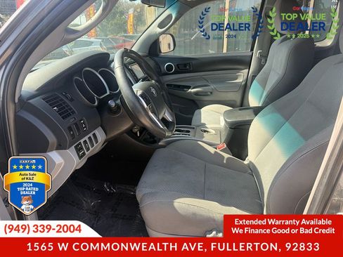 Used 2015 Toyota Tacoma PreRunner w/ TRD Sport Package RWD image 9