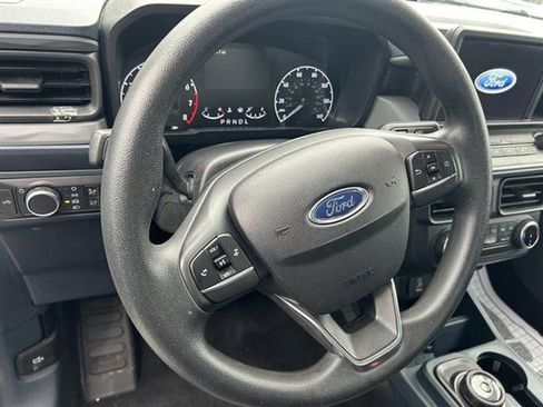 Used 2022 Ford Maverick XL image 9