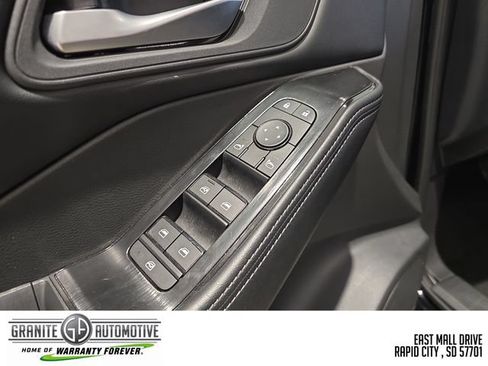 Used 2026 Nissan Rogue SV AWD/4WD image 12