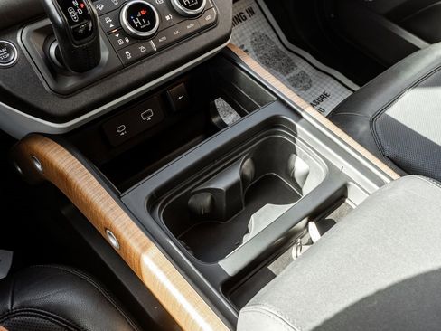 Used 2023 Land Rover Defender 110 S image 18