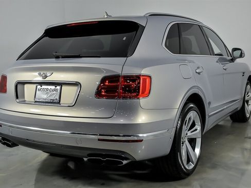 Used 2019 Bentley Bentayga AWD/4WD image 11