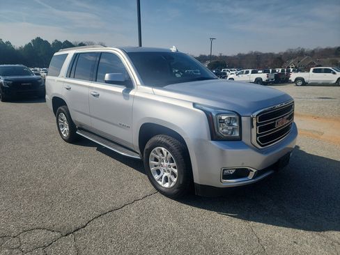 Used 2018 GMC Yukon SLT w/ Open Road Package image 2