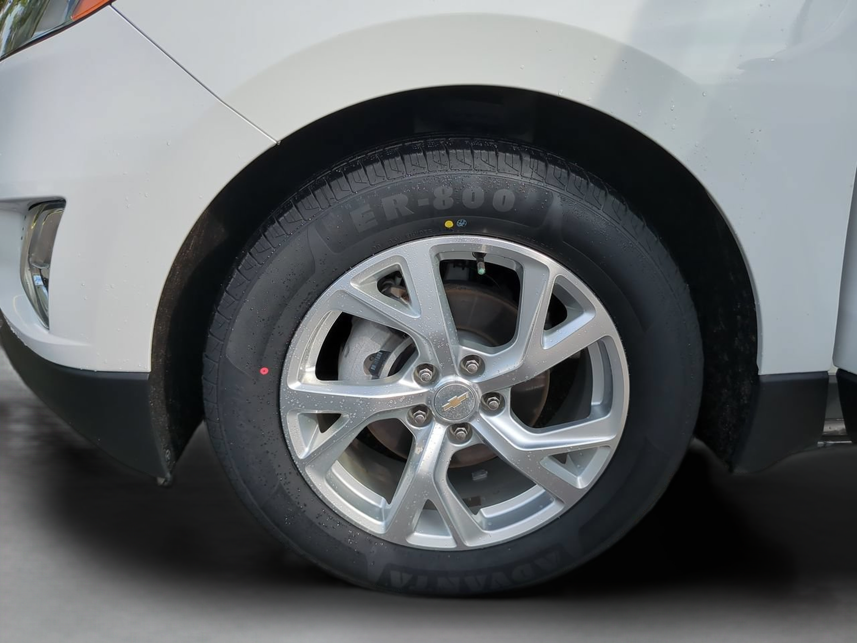 Used 2020 Chevrolet Equinox Premier FWD image 32