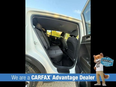 Used 2020 Kia Sportage LX FWD image 55