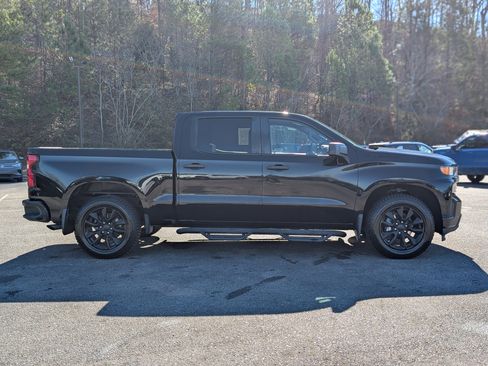 Used 2020 Chevrolet Silverado 1500 Custom w/ Custom Value Package image 10