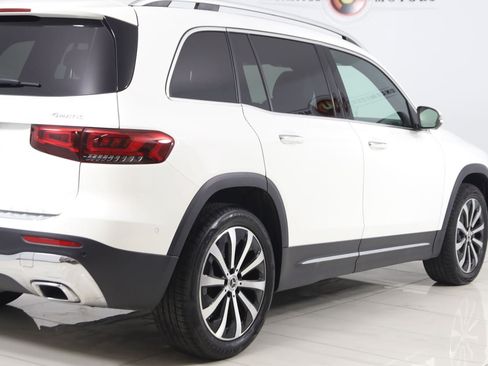 Used 2023 Mercedes-Benz GLB 250 4MATIC image 50