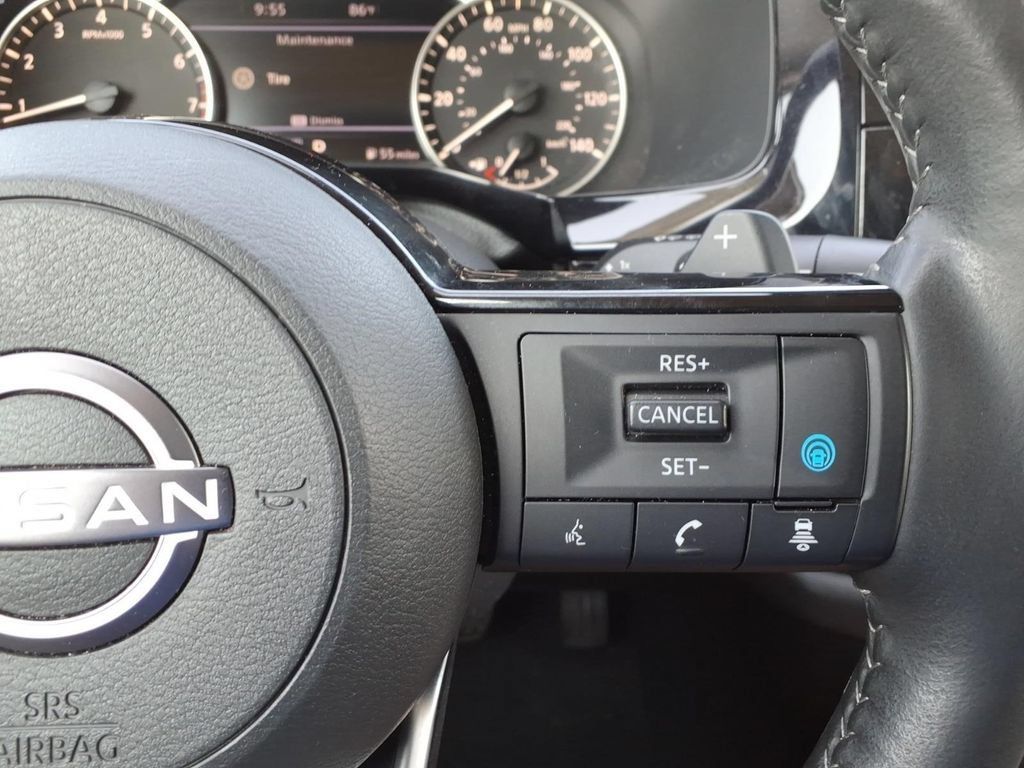 Used 2025 Nissan Pathfinder SL FWD image 19