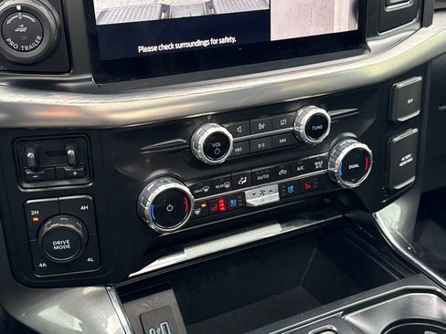 Used 2023 Ford F150 Lariat image 24