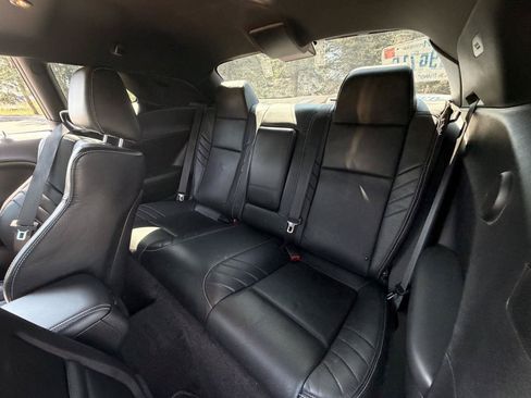 Used 2016 Dodge Challenger SRT Hellcat RWD image 22
